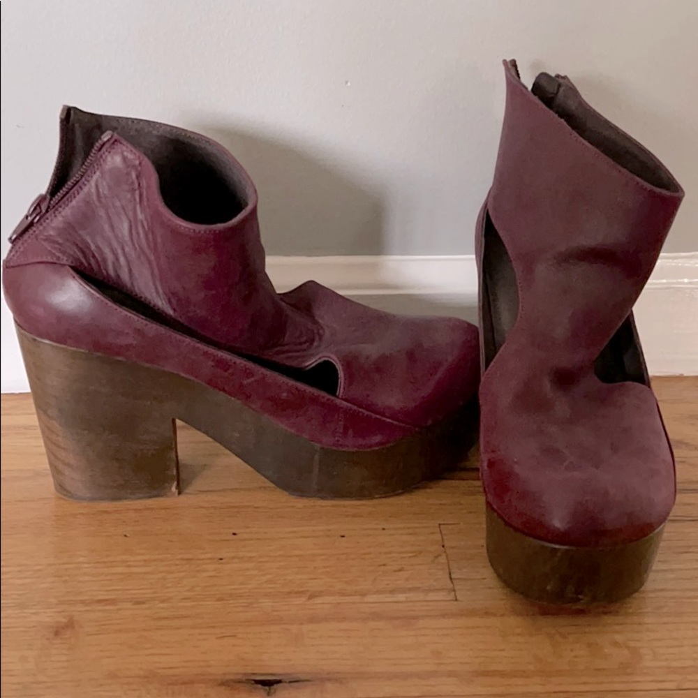 Free People women's clog heels